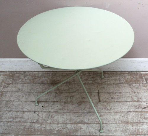 old french round table